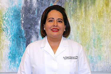 Podiatrist, Foot Doctor Edna Reyes Guerrero in the Pasadena, TX 77505; Baytown, TX 77521; Houston, TX 77089 & 77023; League City, TX 77573 and Pearland, TX 77584 area