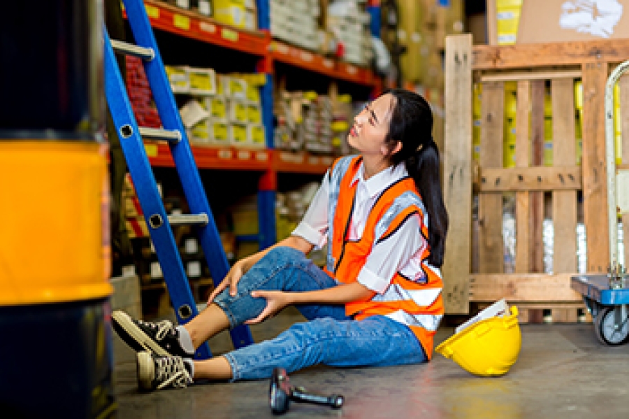 Non-slip Shoes Can Help Prevent Falls at Work